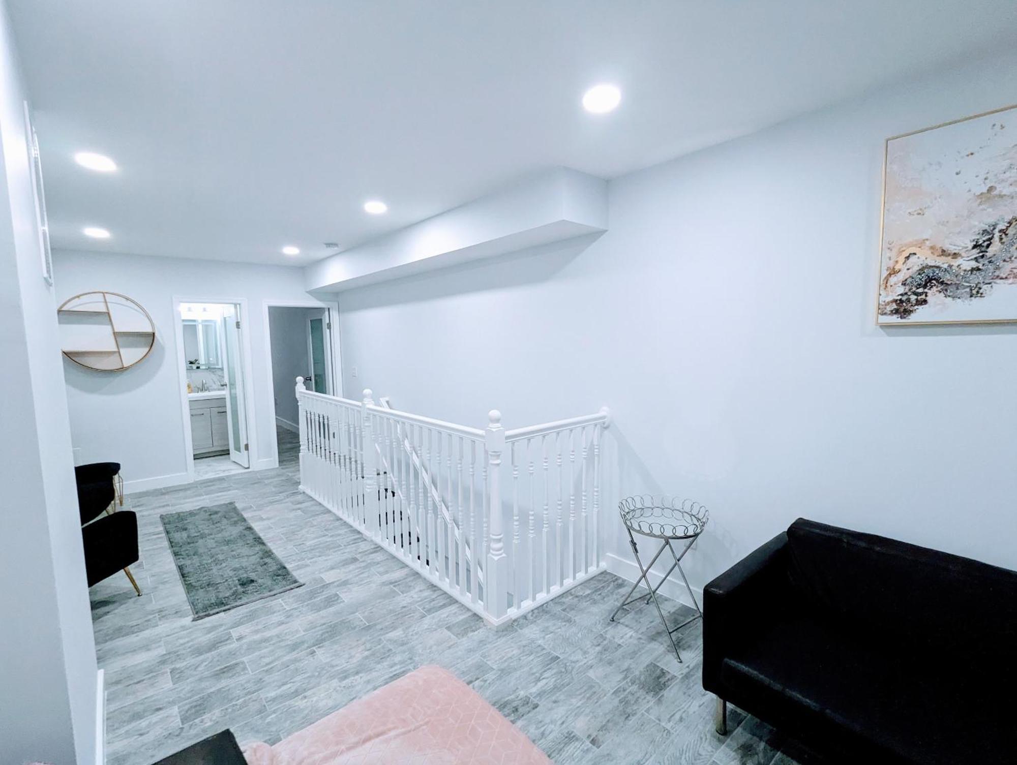 Luxurious 3 Bedroom Apt With A Beautiful Balcony Washington Phòng bức ảnh