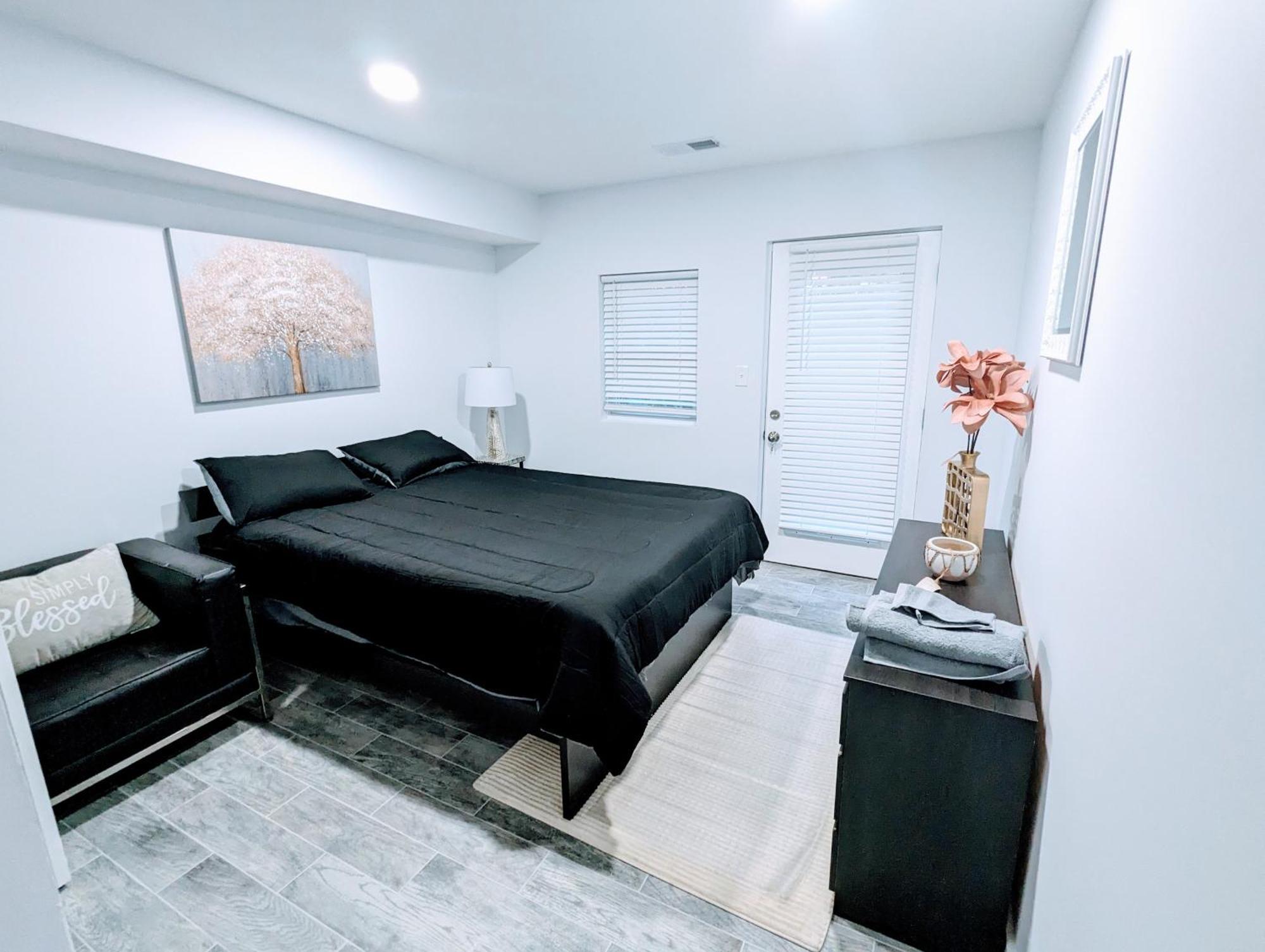 Luxurious 3 Bedroom Apt With A Beautiful Balcony Washington Phòng bức ảnh