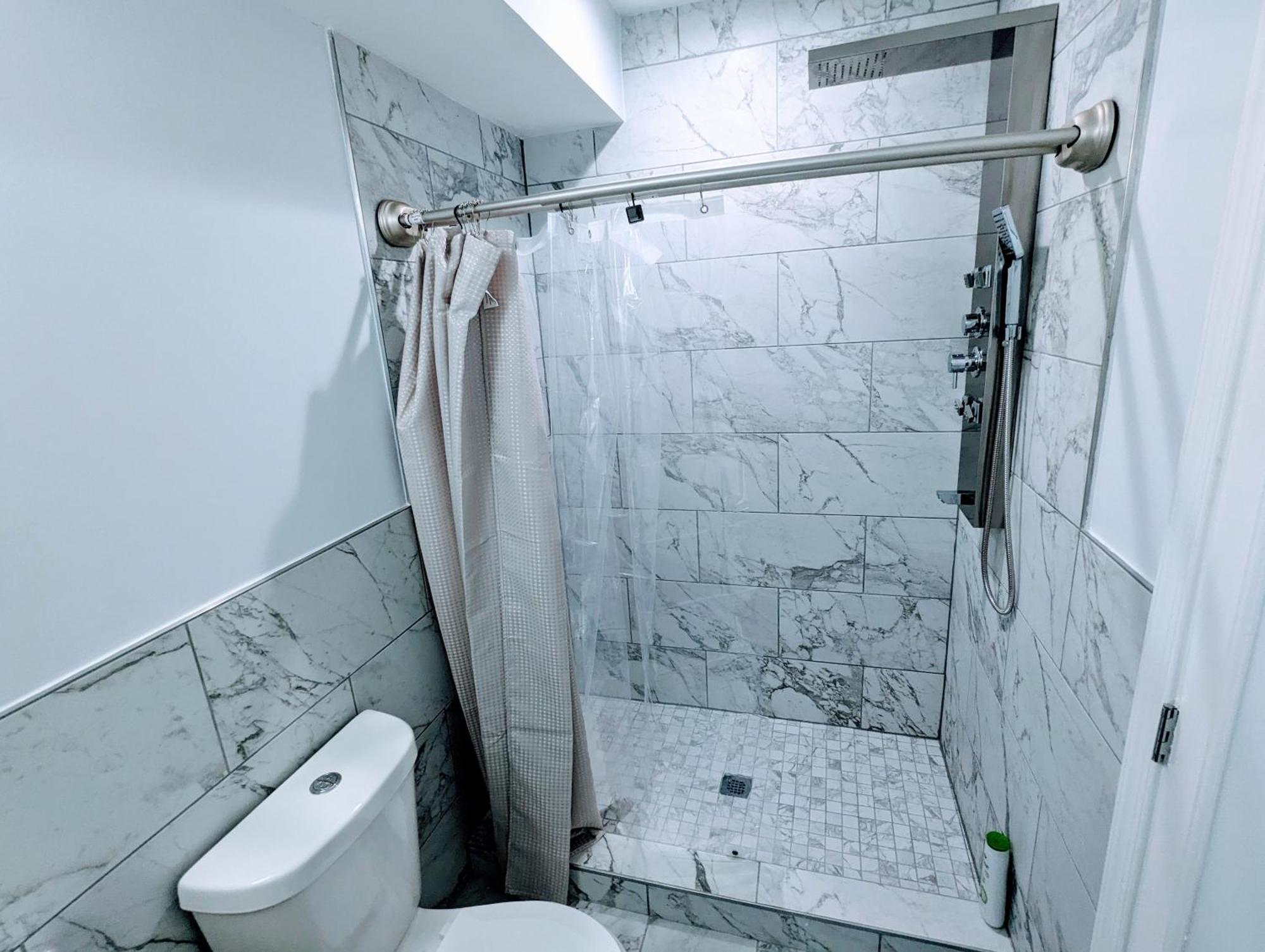 Luxurious 3 Bedroom Apt With A Beautiful Balcony Washington Phòng bức ảnh