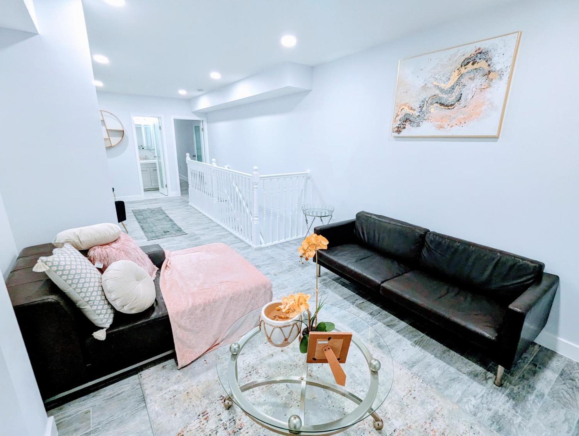 Luxurious 3 Bedroom Apt With A Beautiful Balcony Washington Phòng bức ảnh