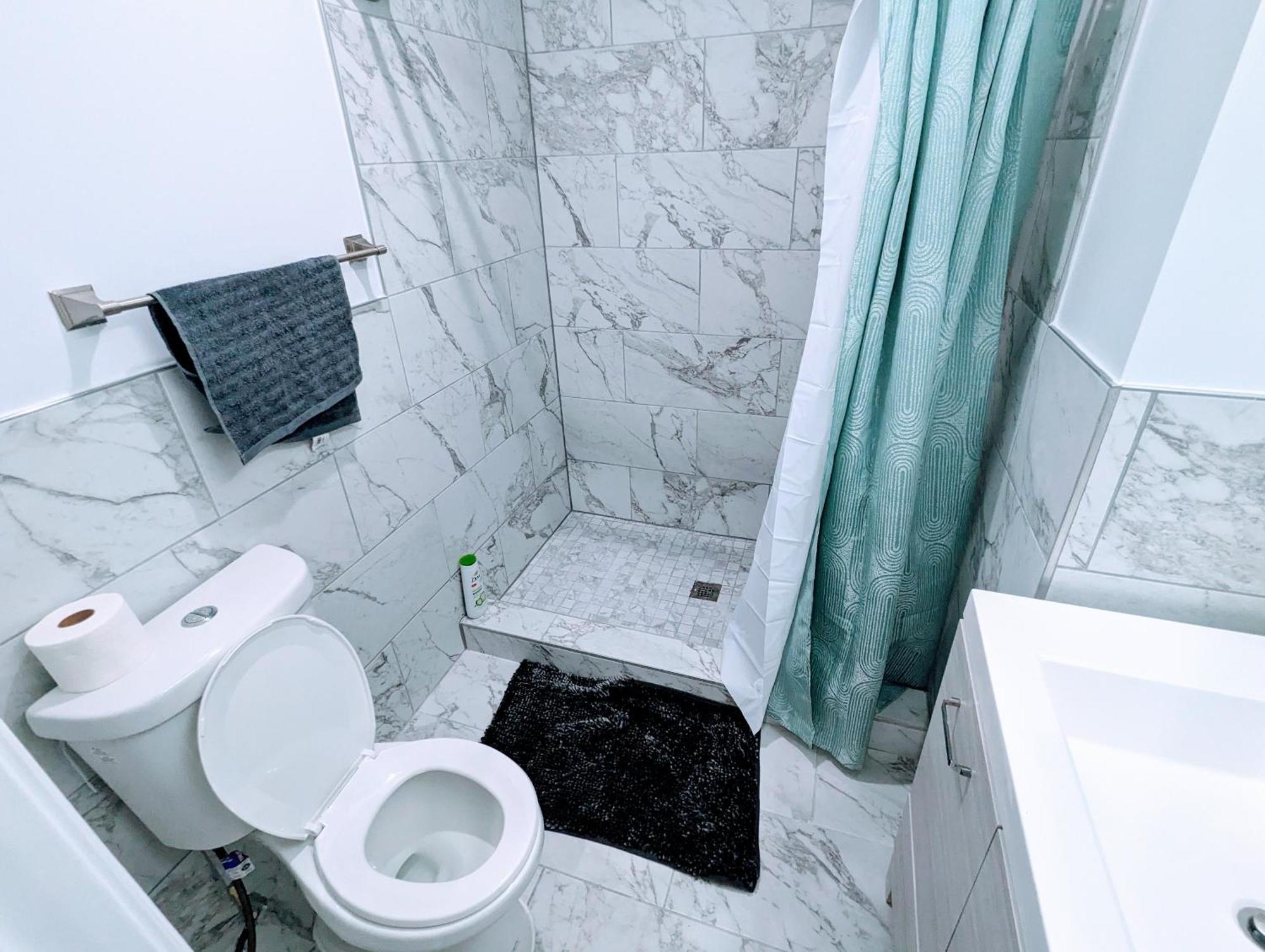Luxurious 3 Bedroom Apt With A Beautiful Balcony Washington Phòng bức ảnh